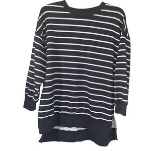 Old Navy • Grey and White • Striped • Crewneck